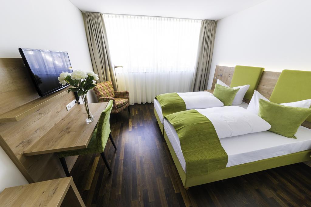 Hotel Rheingold Gailingen Kamer foto