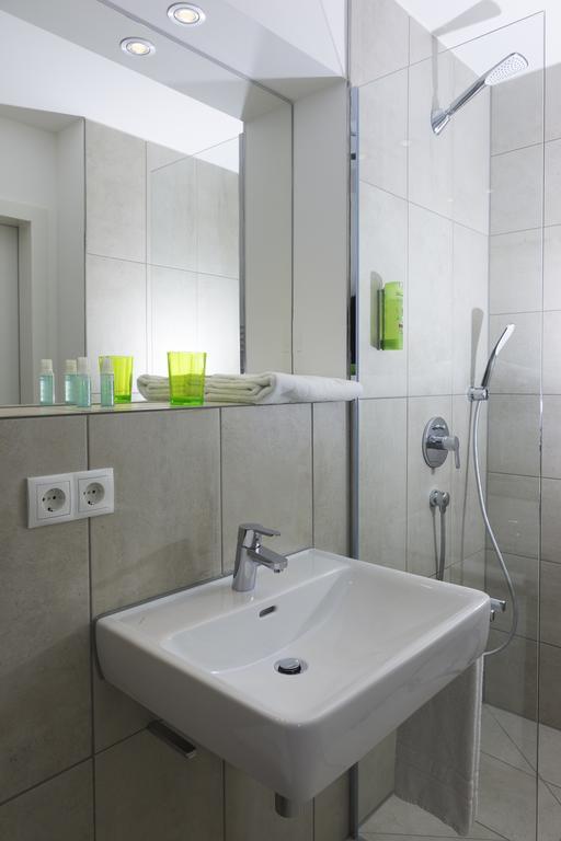 Hotel Rheingold Gailingen Kamer foto